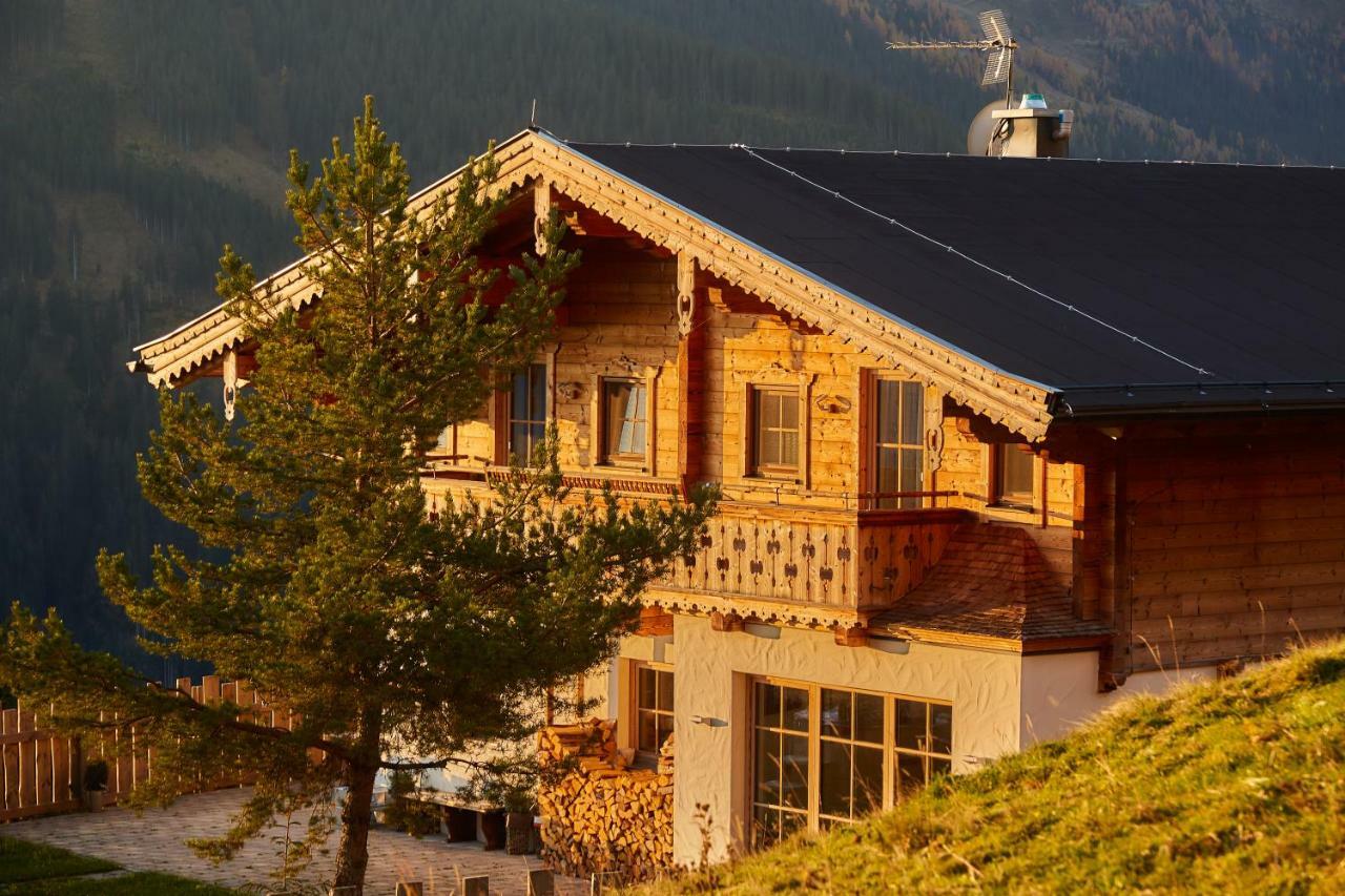 Wallegg Lodge - Alpine Premium Chalet - Ski In-Ski Out - Real Alpine Location Saalbach Saalbach-Hinterglemm Exterior foto